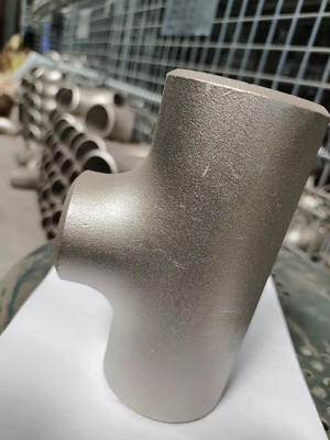 EN1092-1 Kohlenstoffstahl zweigt 20mm/A355 schweißte die Verringerung des T-Stücks für Rohrleitungs-Ausrüstungen ab