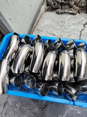 Kohlenstoffstahl 1.5D 3D der 90 Grad-Ellbogen galvanisierte den langen nahtlosen Radius